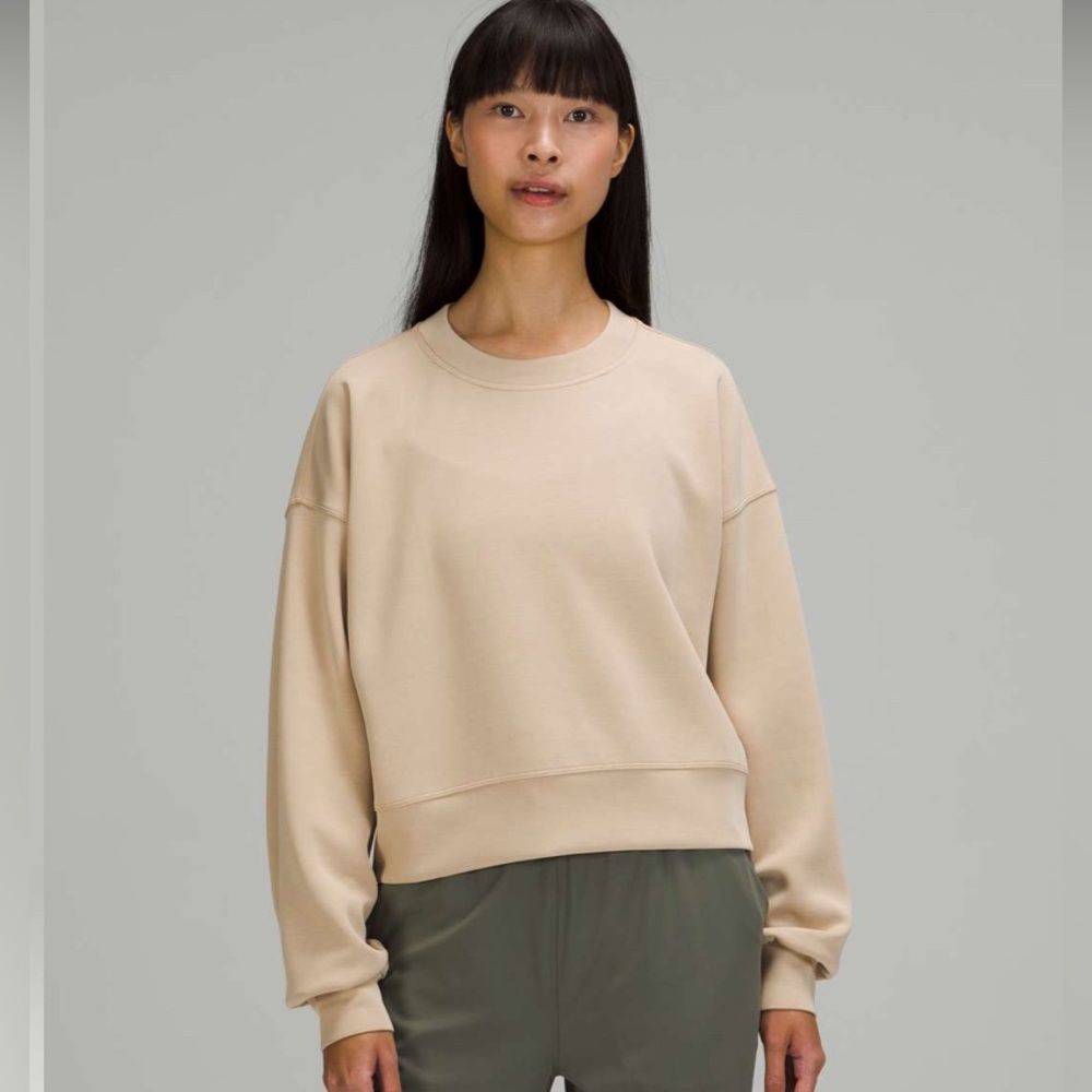 Lululemon | Perfectly Oversized Cropped Crew *Softstreme